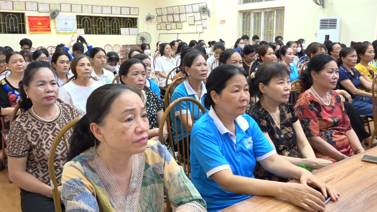 Trên 100 đoàn viên thanh niên, hội viên phụ nữ toàn phường phường Bắc Sơn được tuyên truyền, giáo dục pháp luật về an ninh mạng và phòng, chống các phương thức lừa đảo trên mạng xã hội