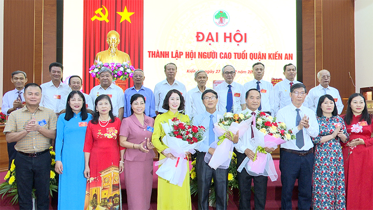 Đại hội thành lập Hội Người cao tuổi quận Kiến An