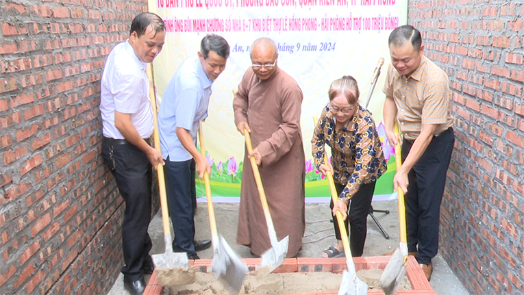 Uỷ ban Mặt trận Tổ quốc Việt Nam quận phối hợp với các phường: Bắc Sơn, Ngọc Sơn, Trần Thành Ngọ khởi công “Nhà Nhân ái” cho gia đình hộ nghèo, hộ có hoàn cảnh đặc biệt khó khăn