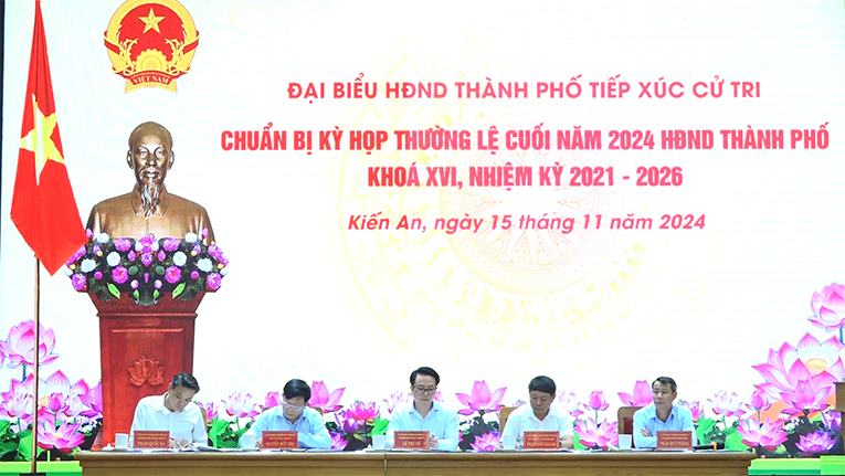 Đại biểu HĐND thành phố tiếp xúc cử tri quận chuẩn bị kỳ họp thường lệ cuối năm 2024 HĐND thành phố khóa XVI